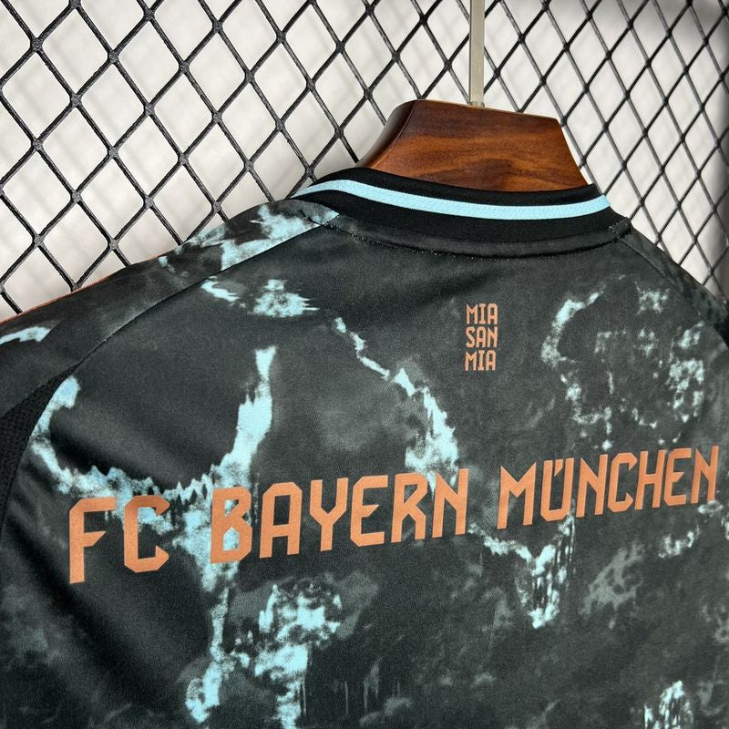 BAYERN MUNIQUE 2.º EQUIPAMENTO 24/25